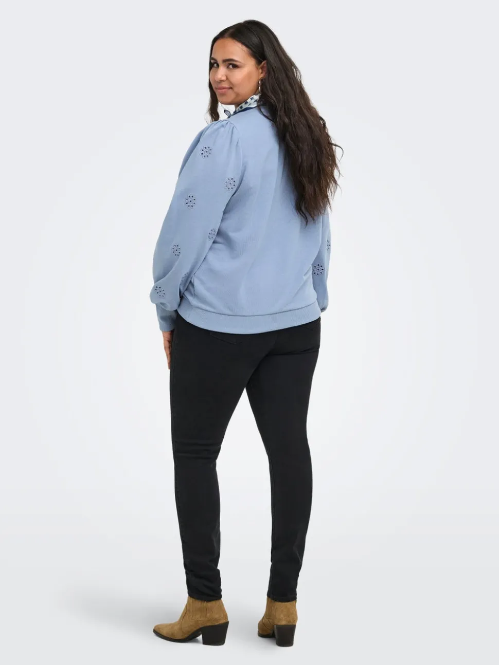 CARFEMME Sweatshirt