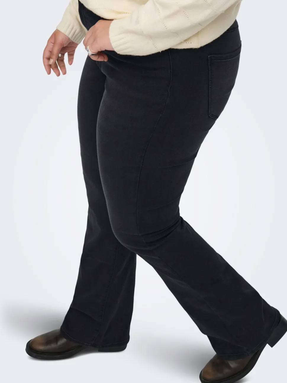 CARHELLA Høy midje Flared Fit Jeans