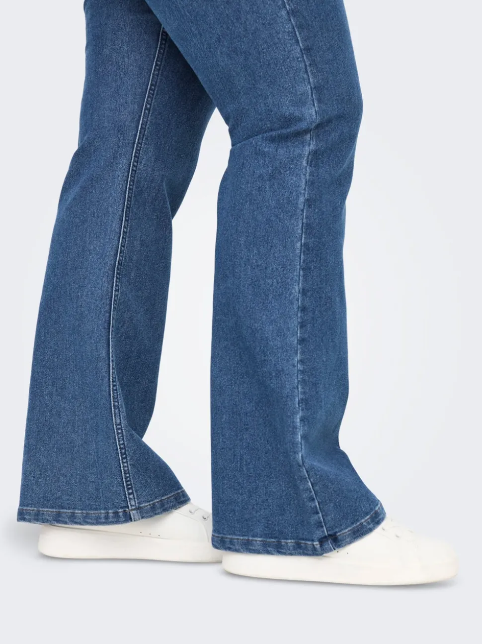 CARHUSH Middels høy midje Flared Fit Jeans