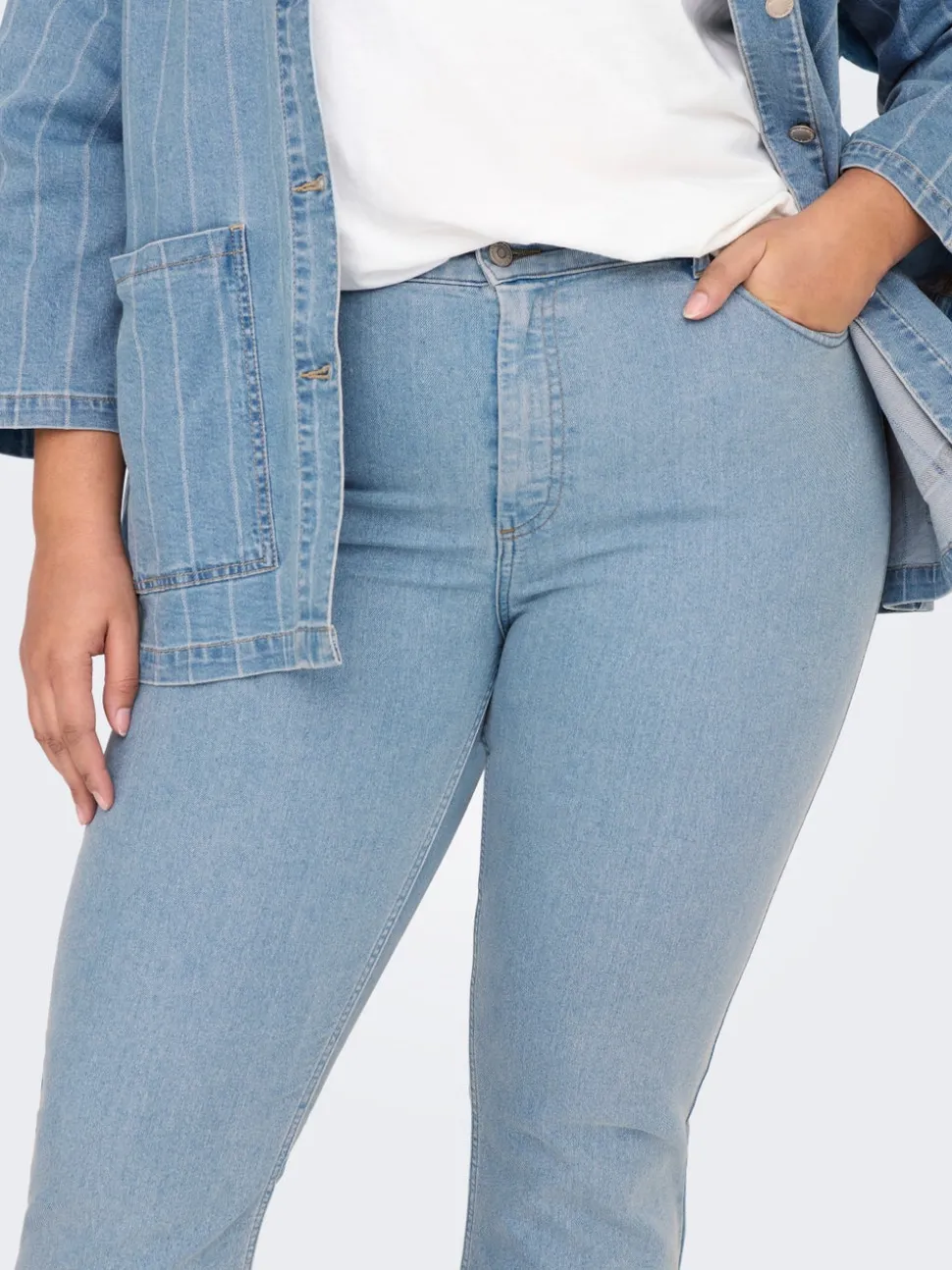 CARHUSH Middels høy midje Flared Fit Jeans
