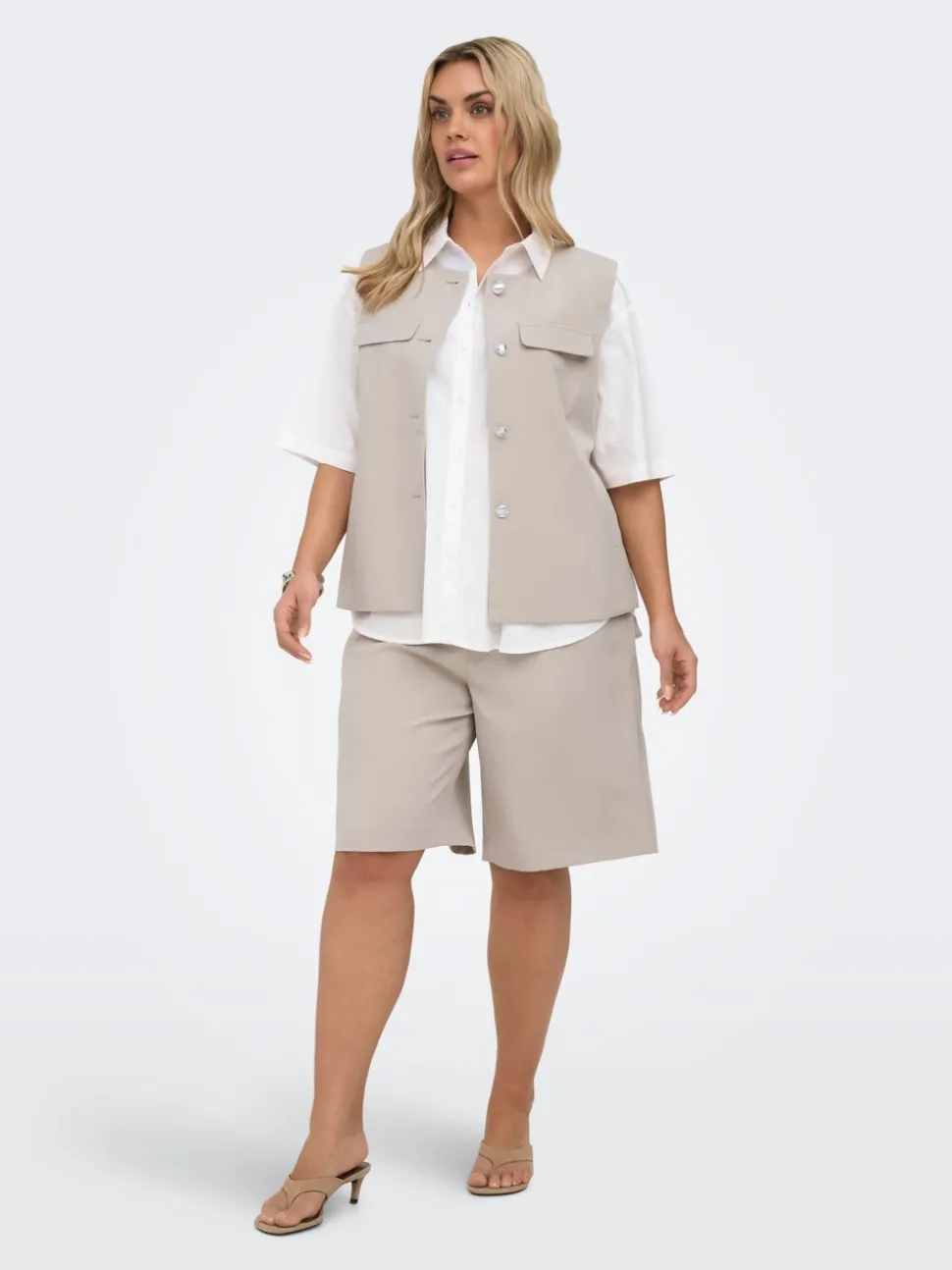 CARMIA Vest