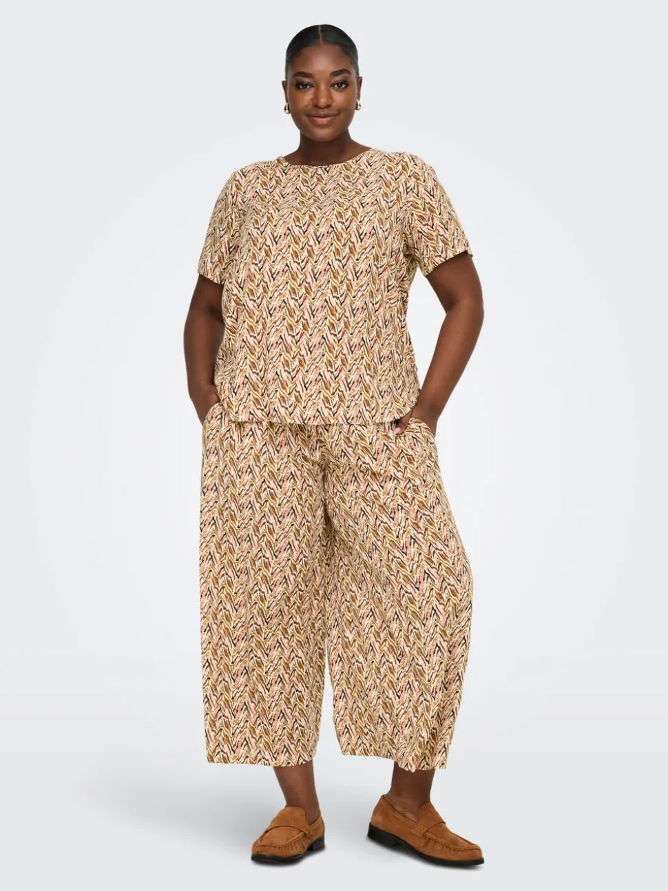CARNOVA Loose Fit - Cropped Bukser