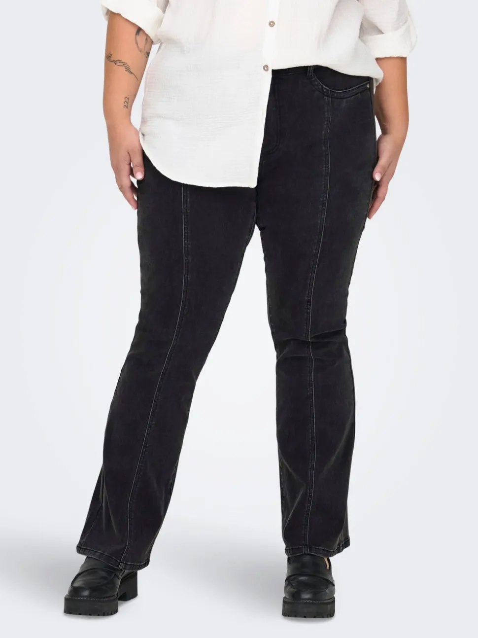 CARSALLY Middels høy midje Flared Fit Jeans