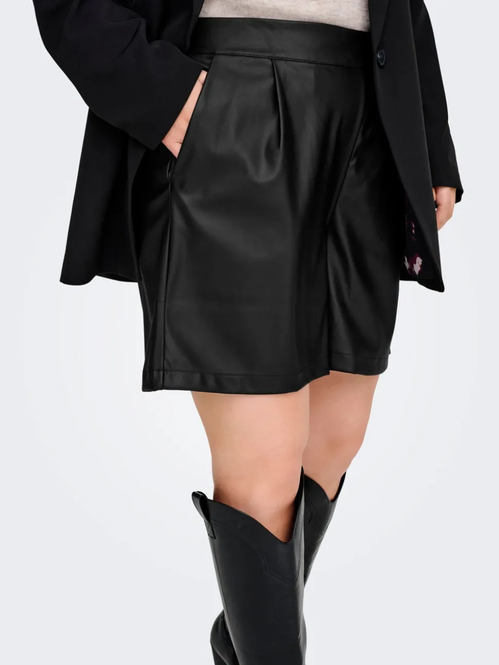 CARTILA Regular Fit imitert skinnshorts