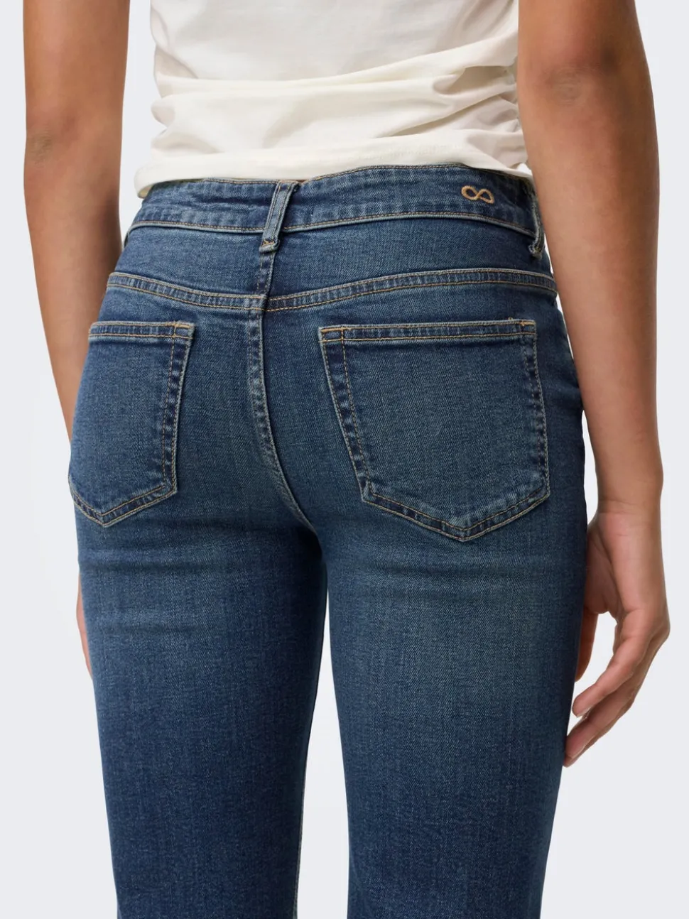 JDYKATHY Høy midje Flared Fit Jeans