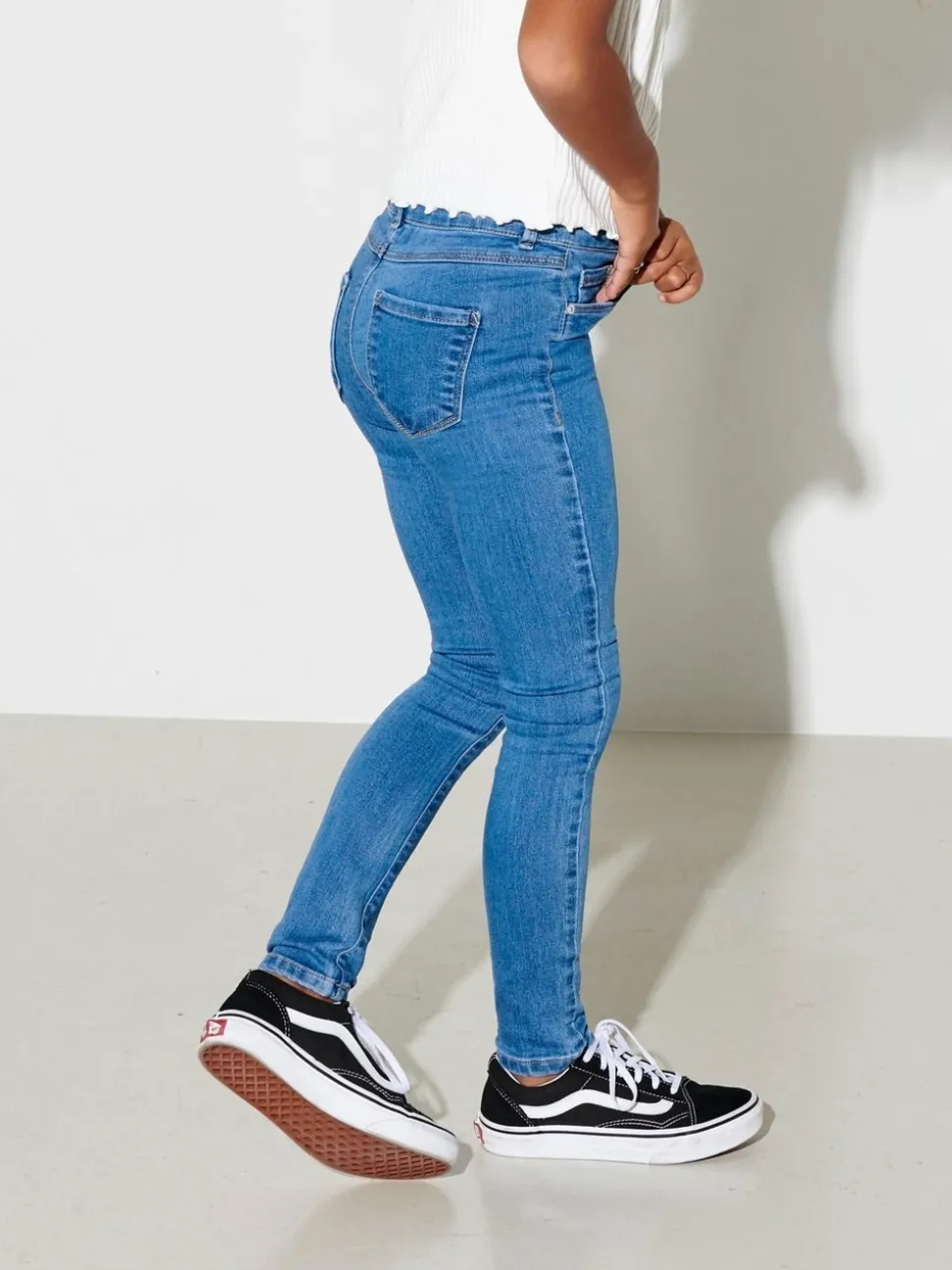 KONRAIN Middels høy midje Skinny Fit Jeans