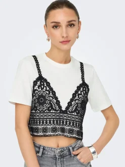 ONLBETSY T-skjorte