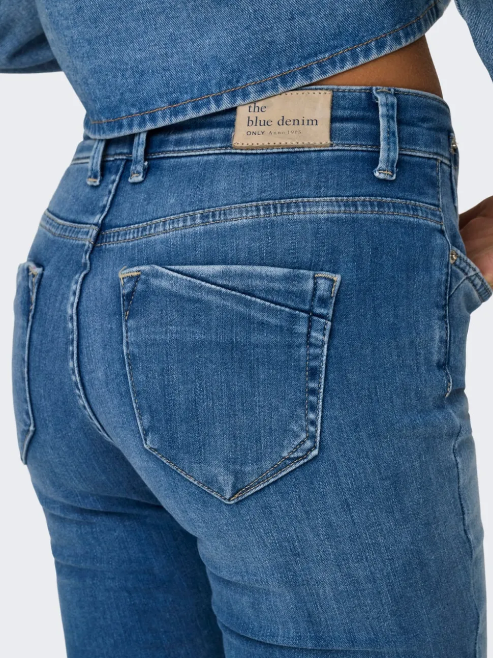 ONLBLUSH Middels høy midje Skinny Fit Jeans