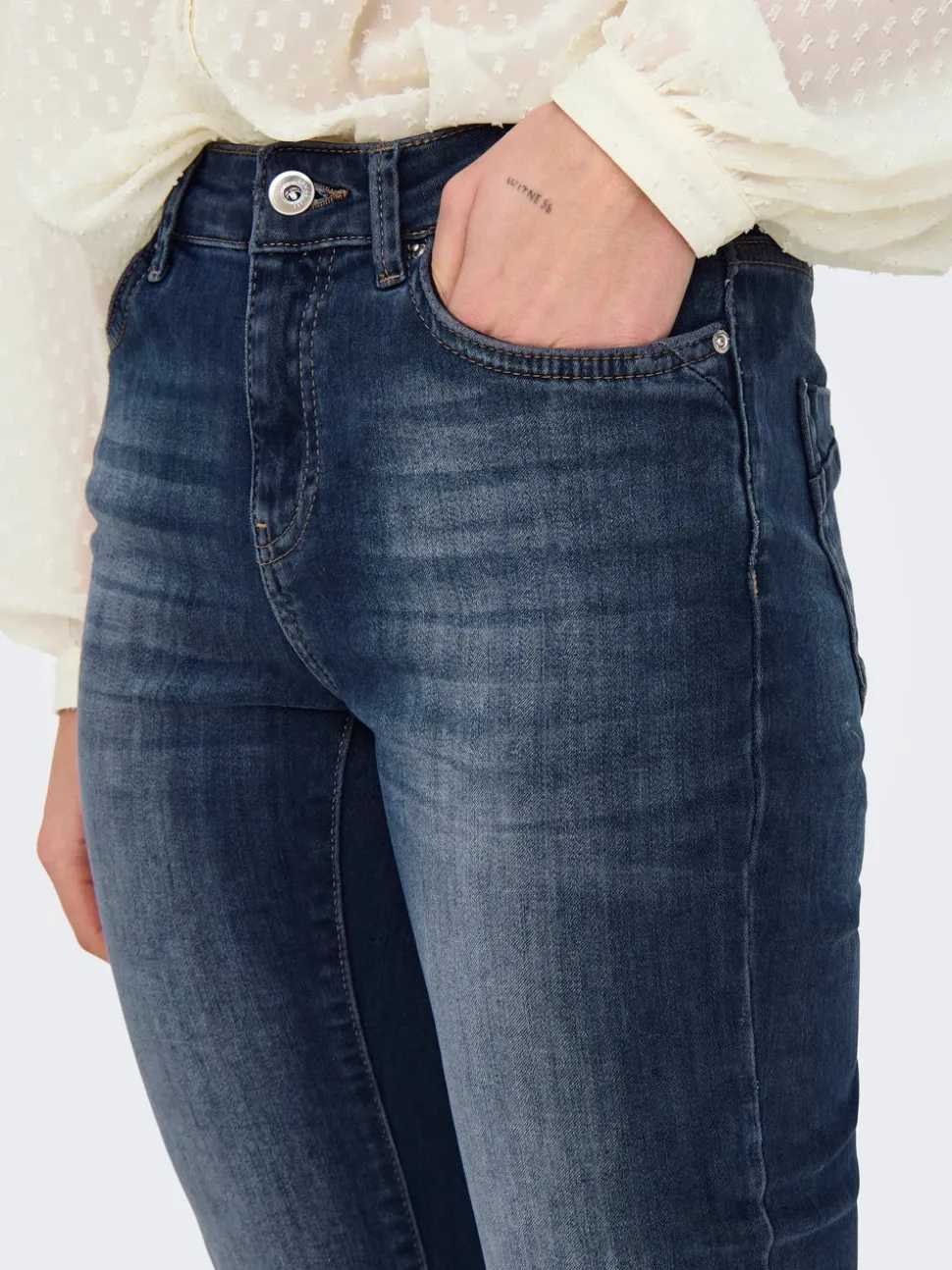 ONLBLUSH Middels høy midje Flared Fit Jeans