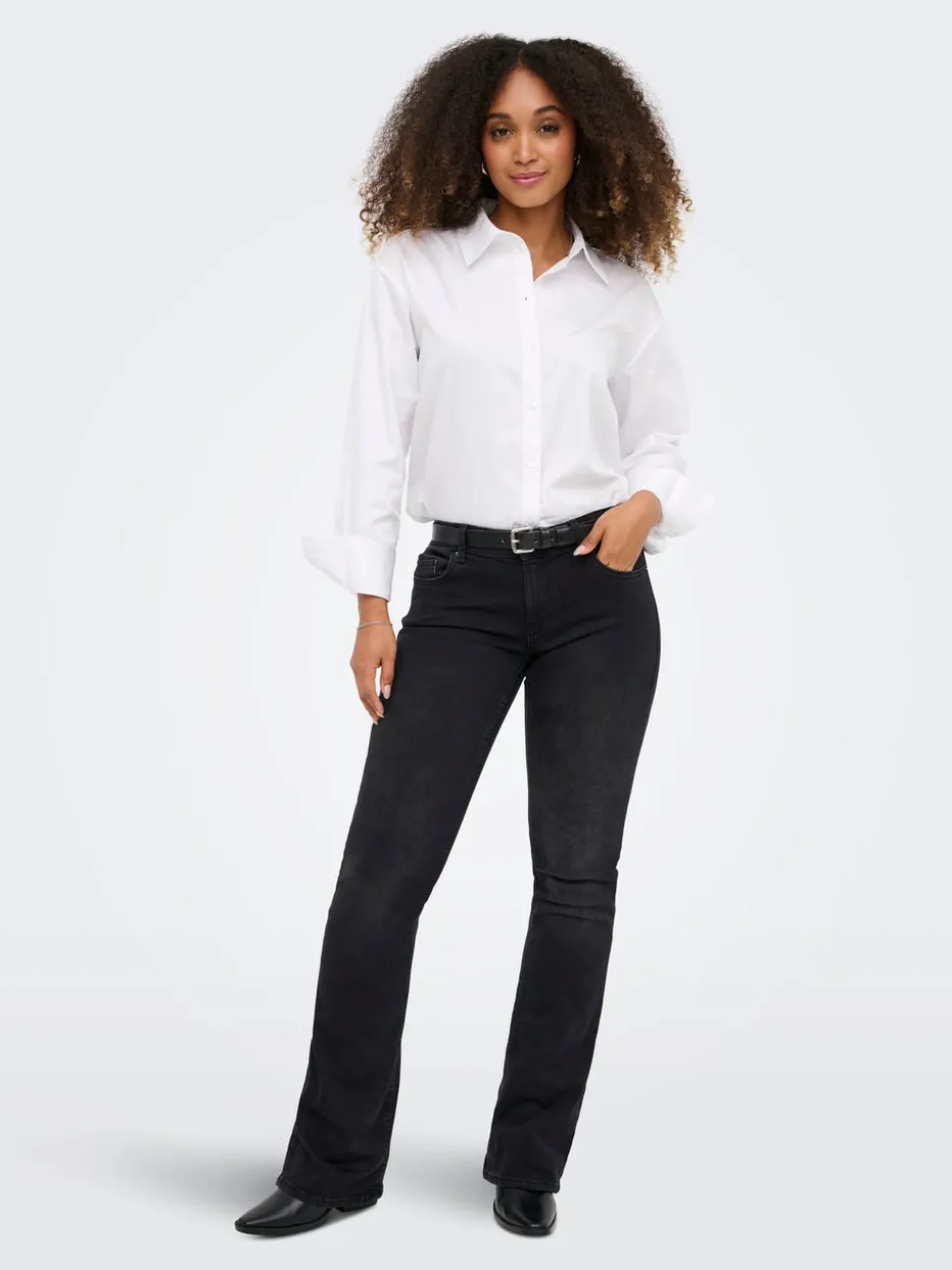ONLBLUSH Middels høy midje Flared Fit Jeans