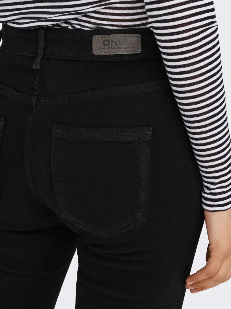 ONLBLUSH Middels høy midje Flared Fit Jeans