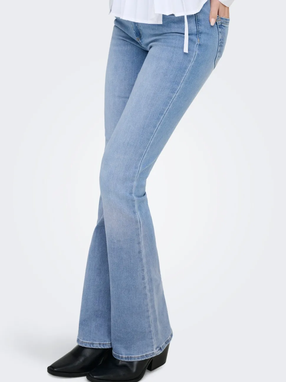 ONLBLUSH Middels høy midje Flared Fit Jeans