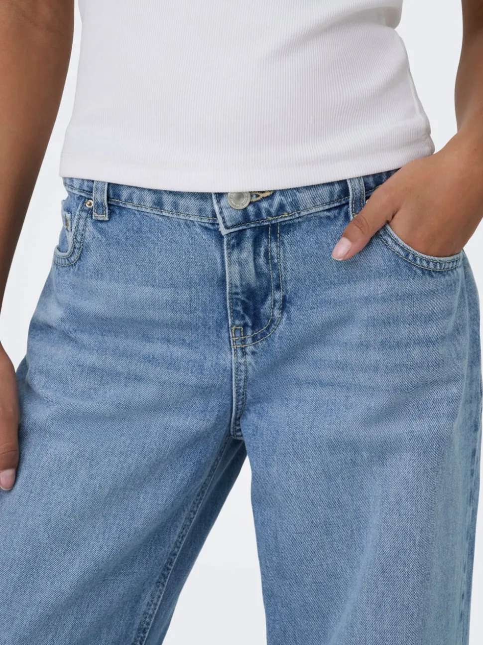 ONLBRENDA Lav midje Straight Fit Jeans