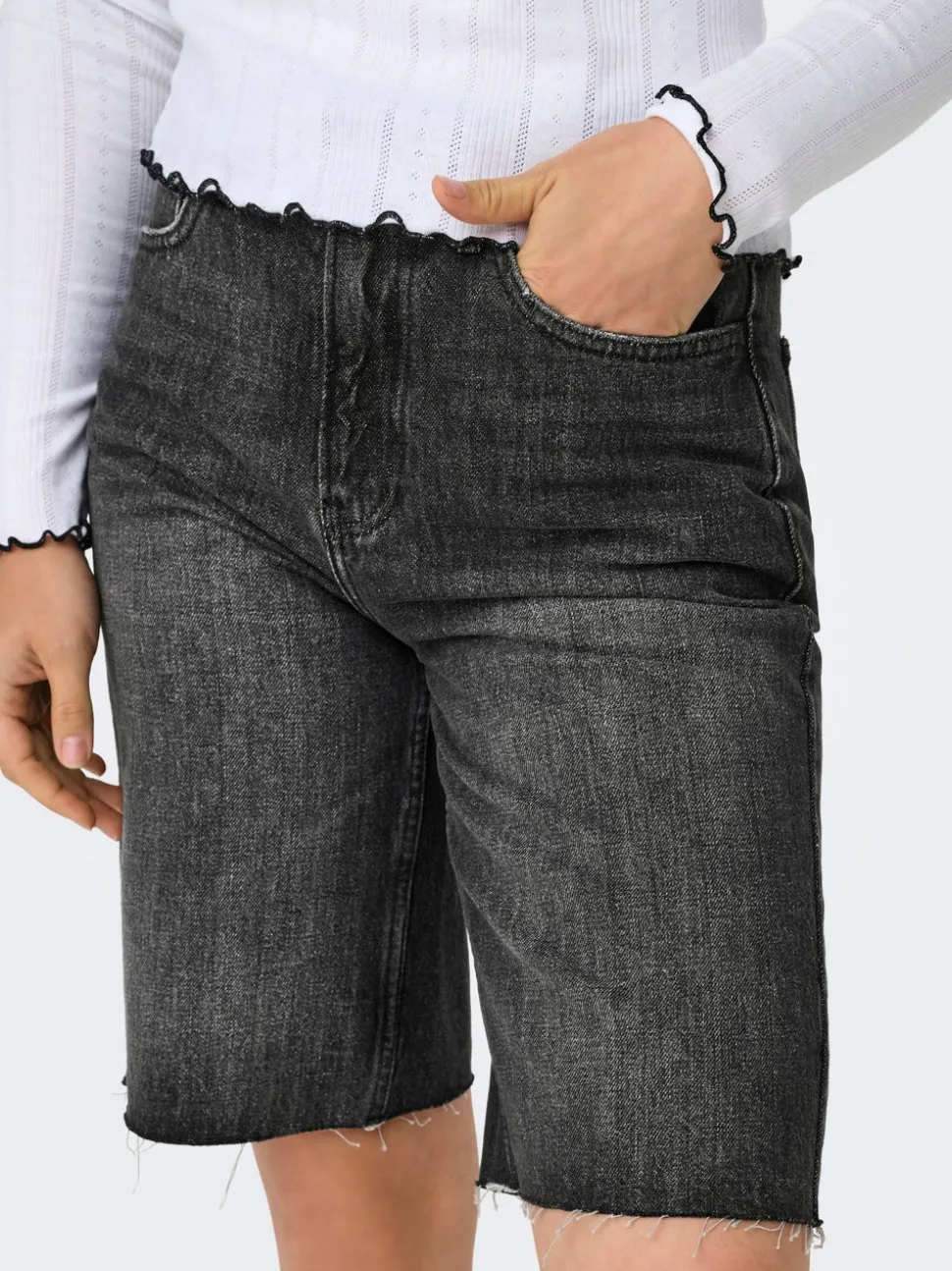 ONLCARO Middels høy midje Loose fit Denimshorts