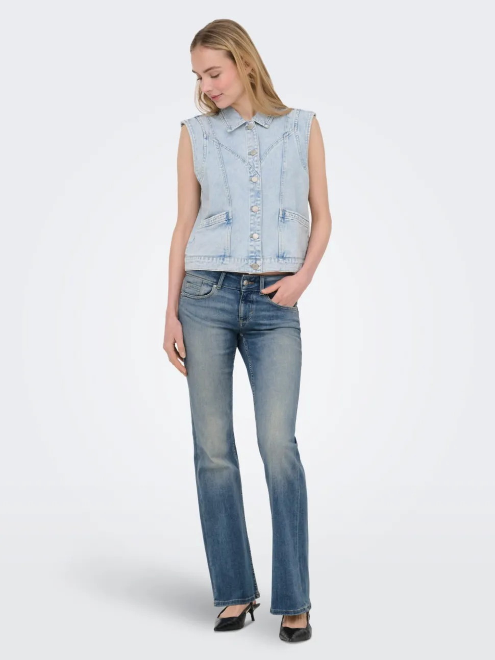 ONLCORAL Lav midje Flared Fit Jeans