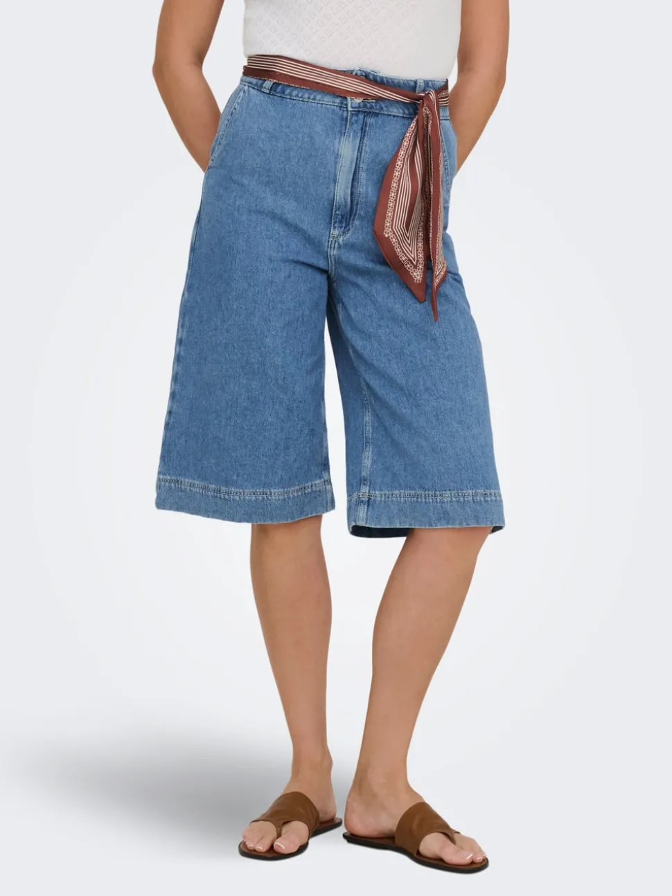 ONLDAVINA Middels høy midje Regular Fit Denimshorts