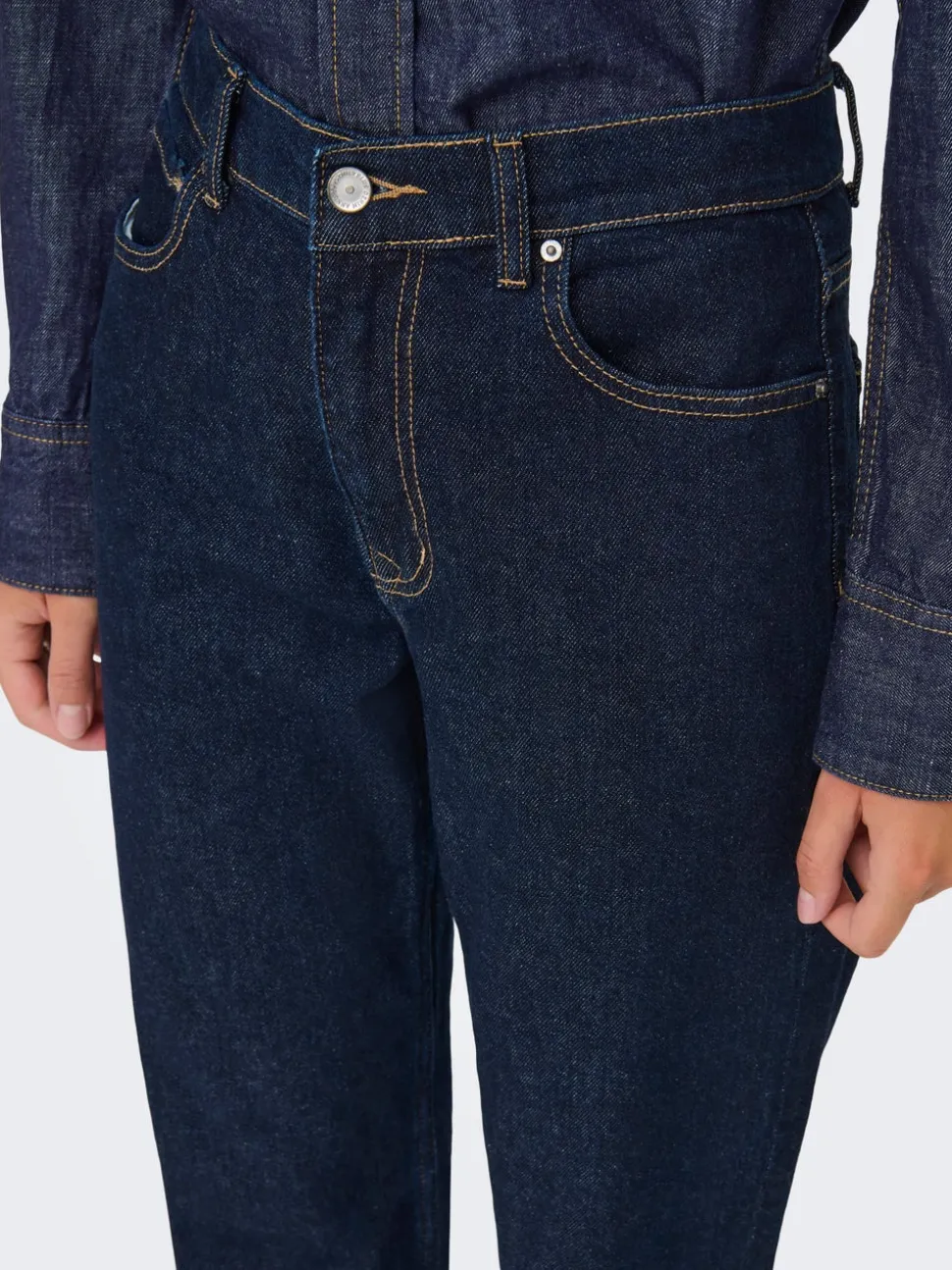 ONLELISA Middels høy midje Straight Fit Ankellengde Jeans