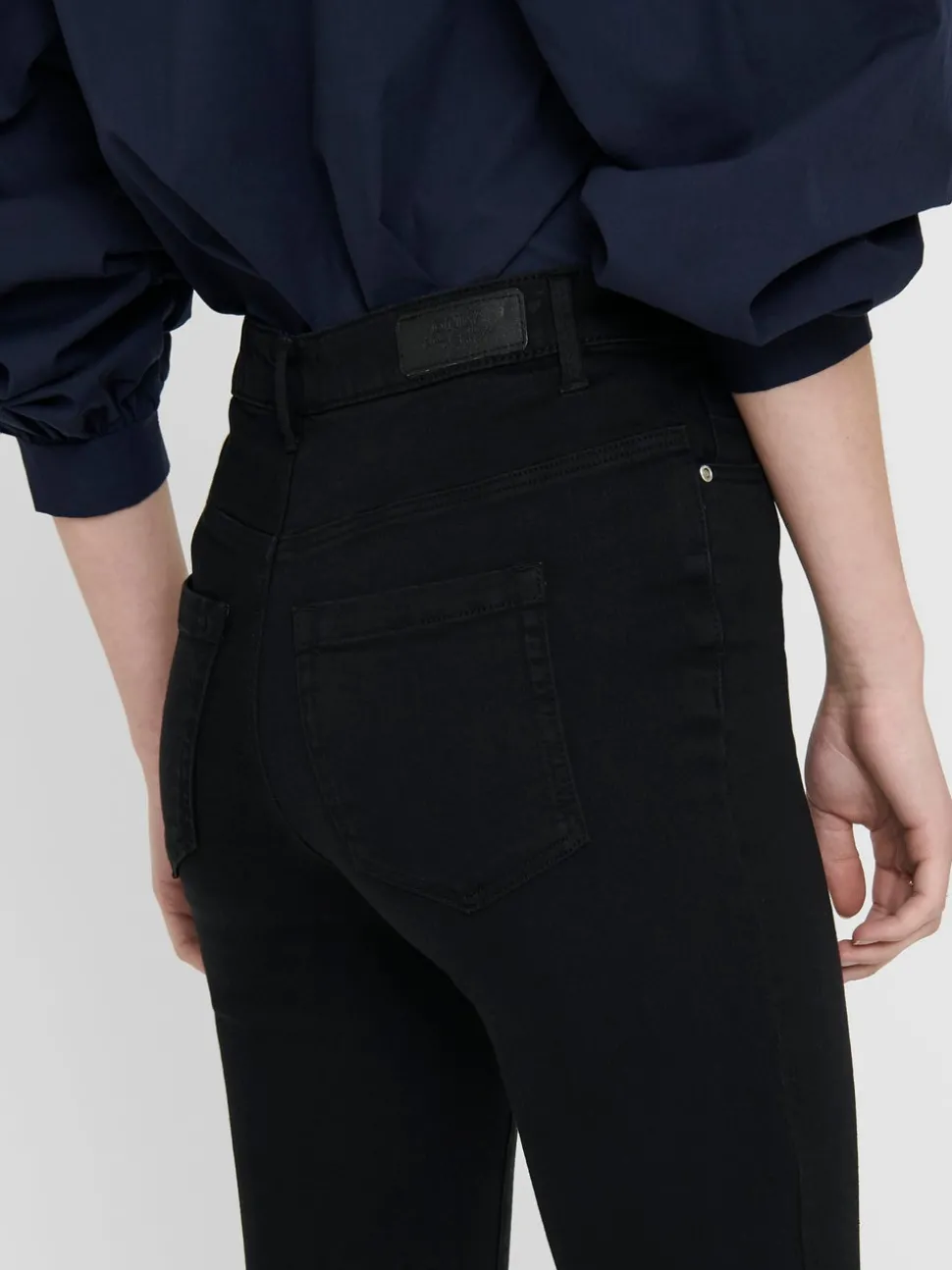 ONLHELLA Høy midje Flared Fit Jeans