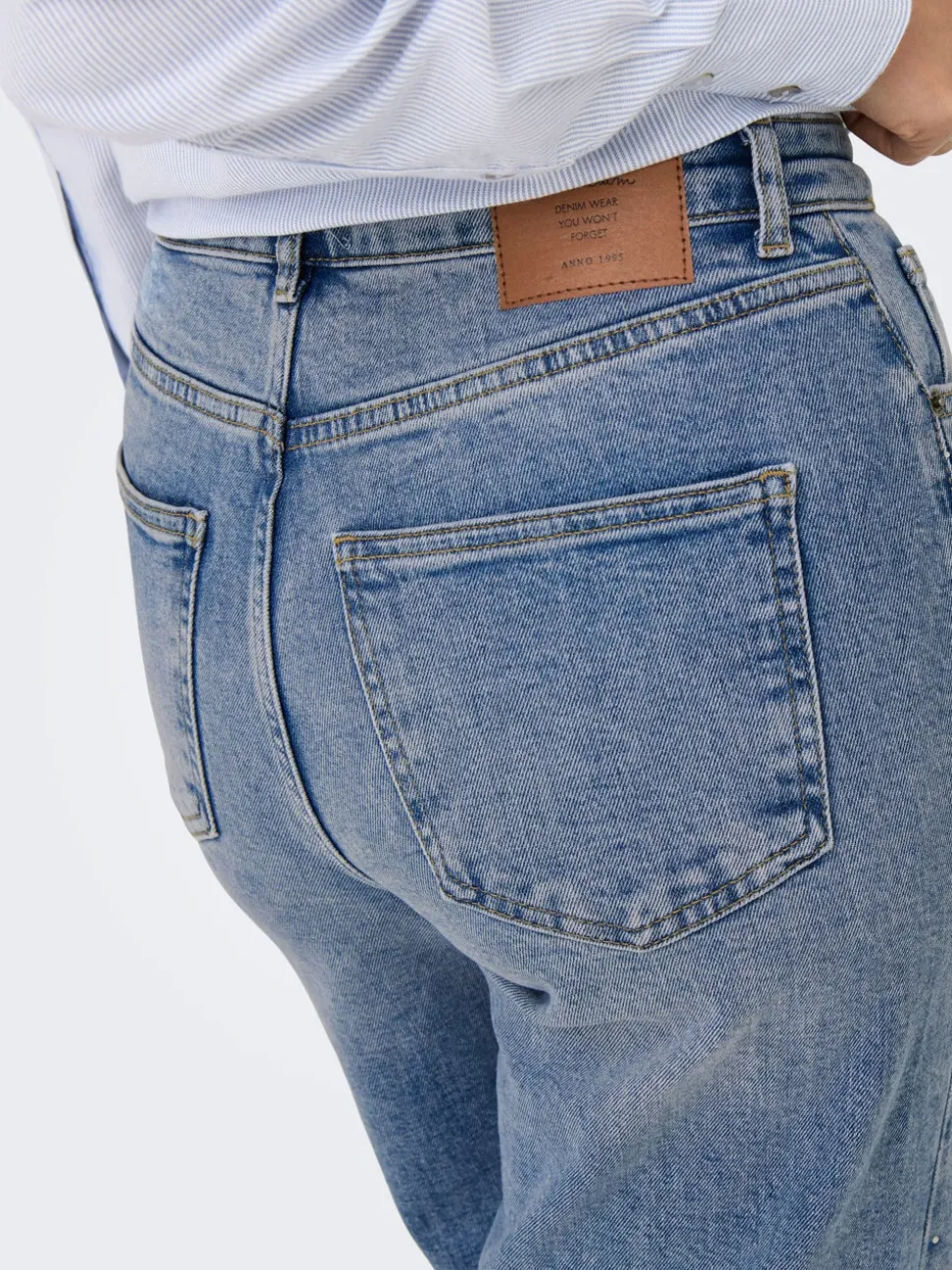 ONLJUICY Høy midje Wide Leg Fit Jeans