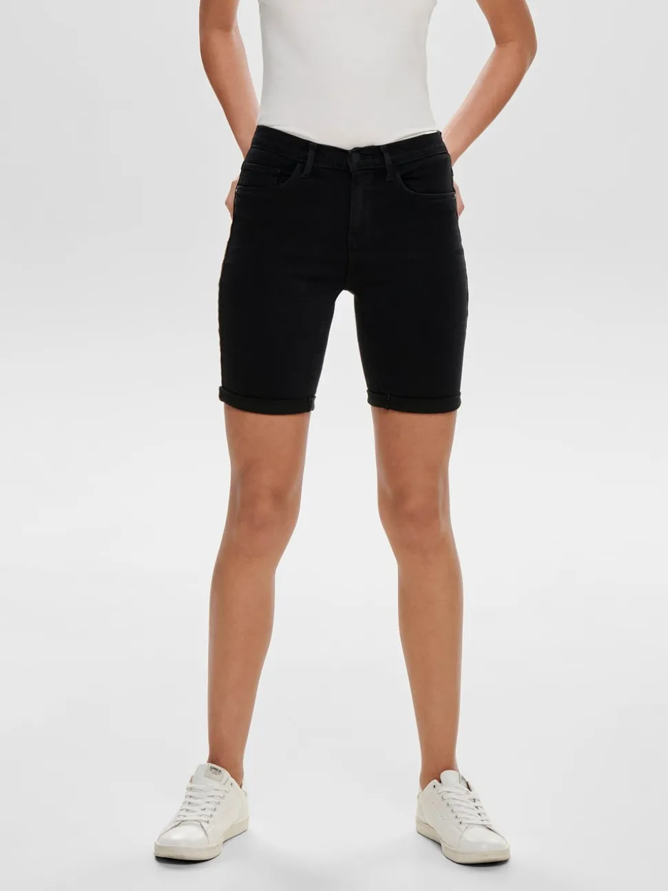 ONLRAIN Middels høy midje Bodycon Fit Denimshorts