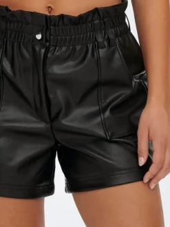ONLSTEPHANIE Regular Fit Shorts i kunstskinn
