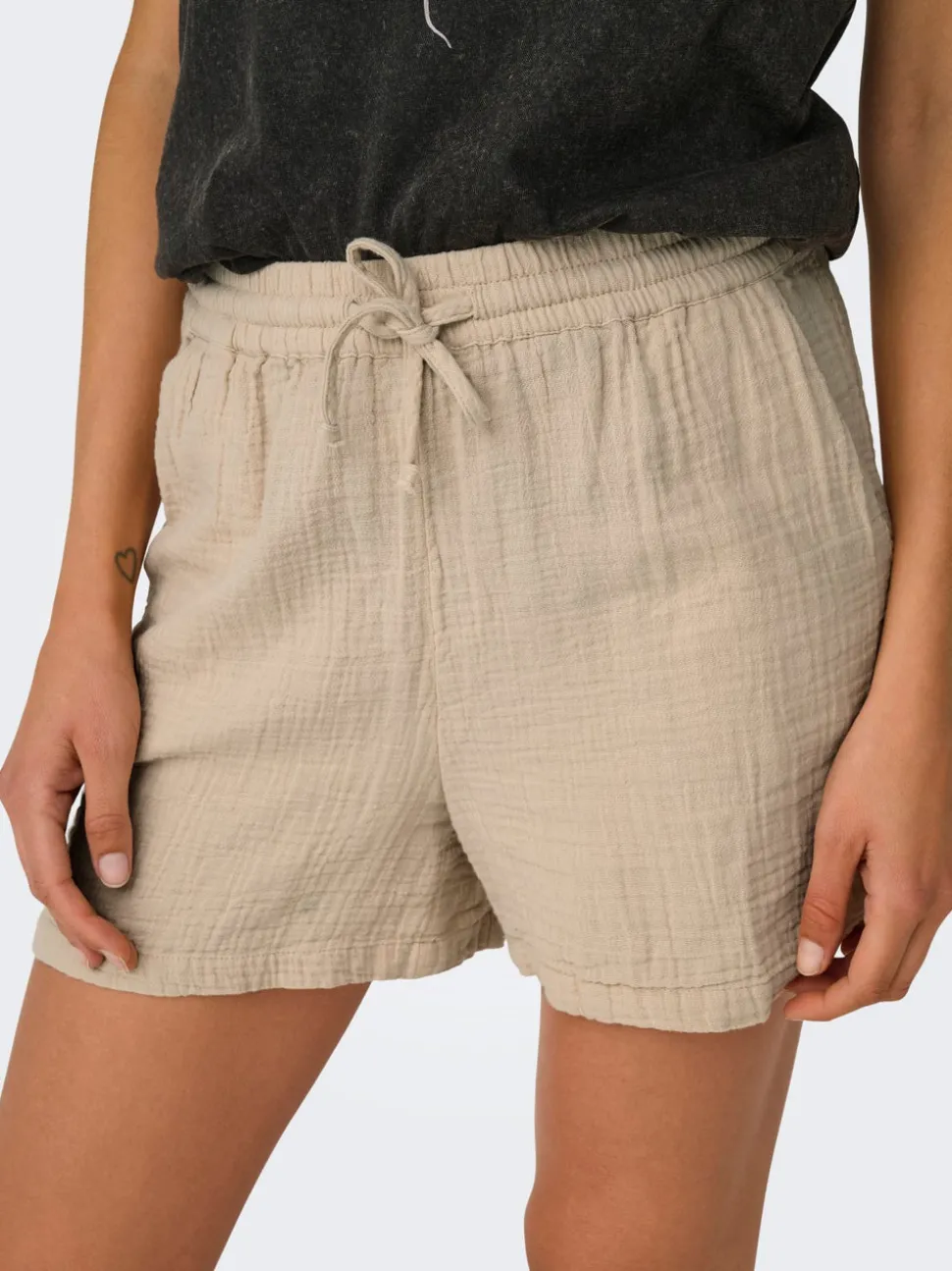 ONLTHYRA Regular Fit Shorts