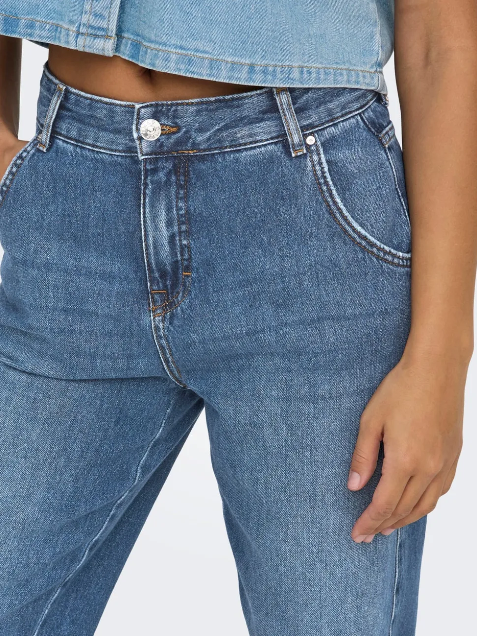 ONLTROY Høy midje Carrot Fit Ankellengde Jeans