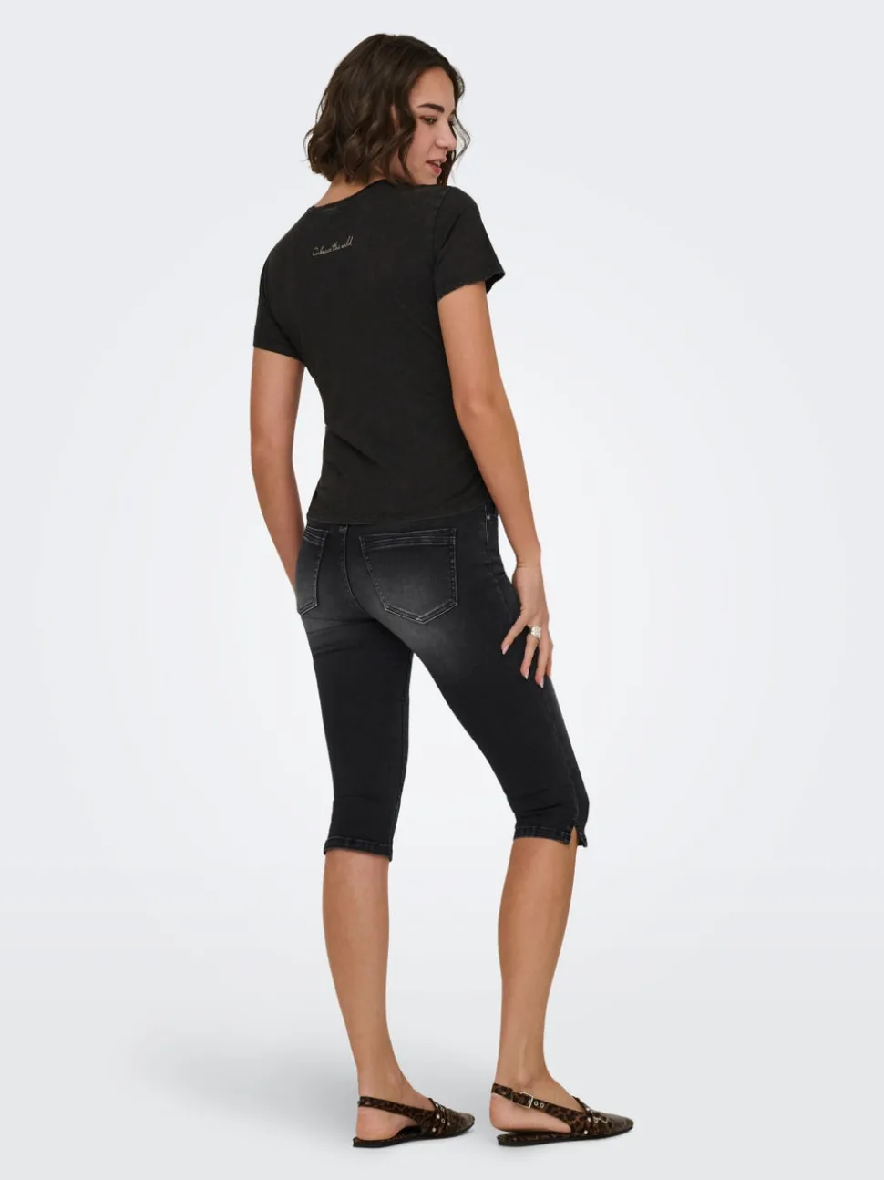 ONLWAUW Middels høy midje Regular Fit Capris