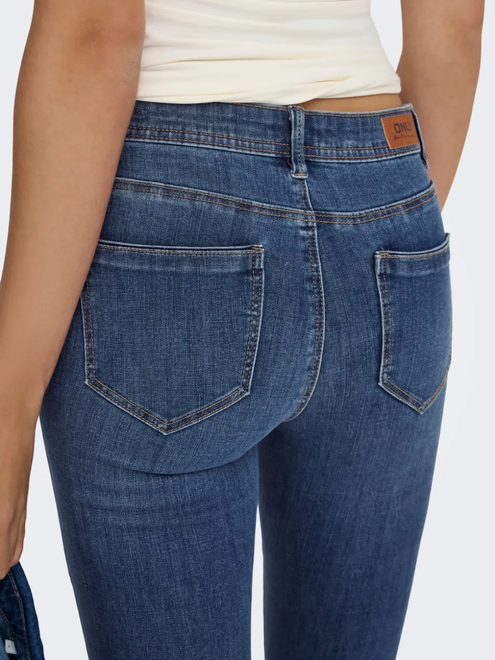 ONLWAUW Middels høy midje Skinny Fit Jeans