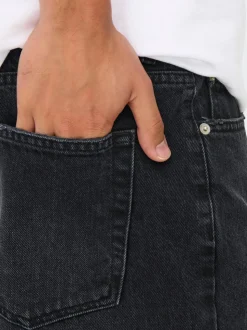 ONSEDGE Middels høyt snitt Straight Fit Shorts