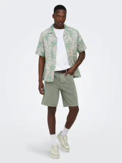 ONSEDGE Middels høyt snitt Straight Fit Shorts