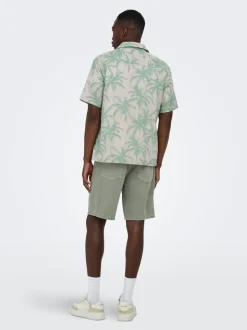 ONSEDGE Middels høyt snitt Straight Fit Shorts