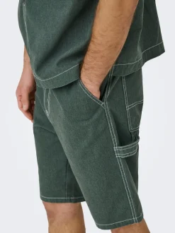 ONSEDGE Middels høyt snitt Straight Fit Shorts med 5 lommer